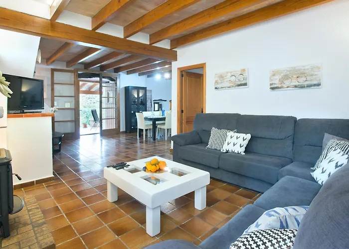 Owl Xino - 10 Min Walk To The Old Town Villa *